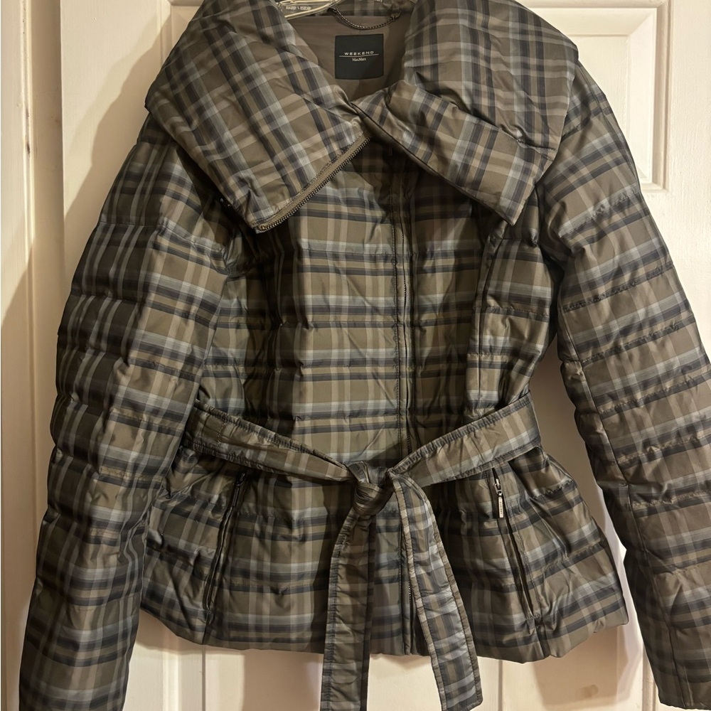 MaxMara Gray Puffer Jacket Classic Style